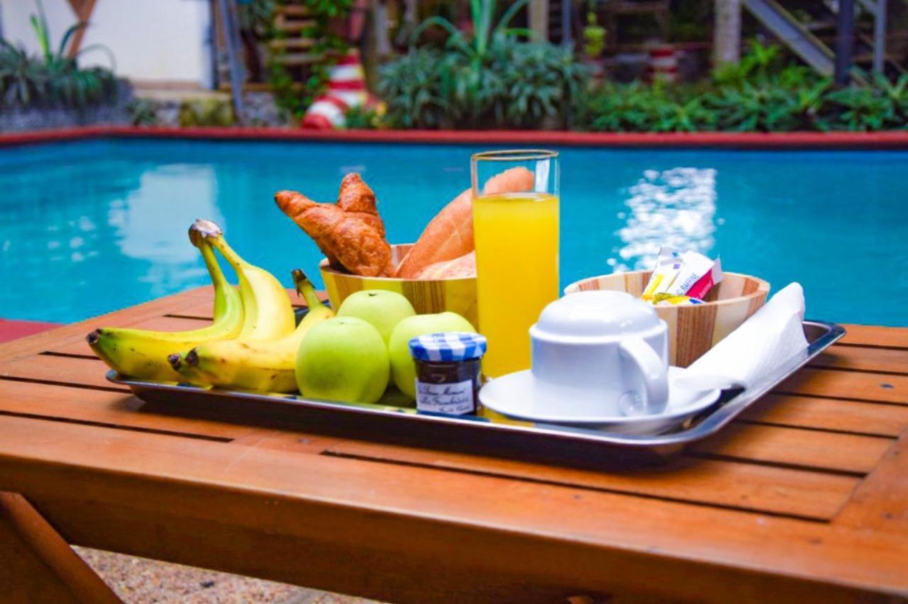 Boutique Hotel Pavillon Abidjan Exterior foto